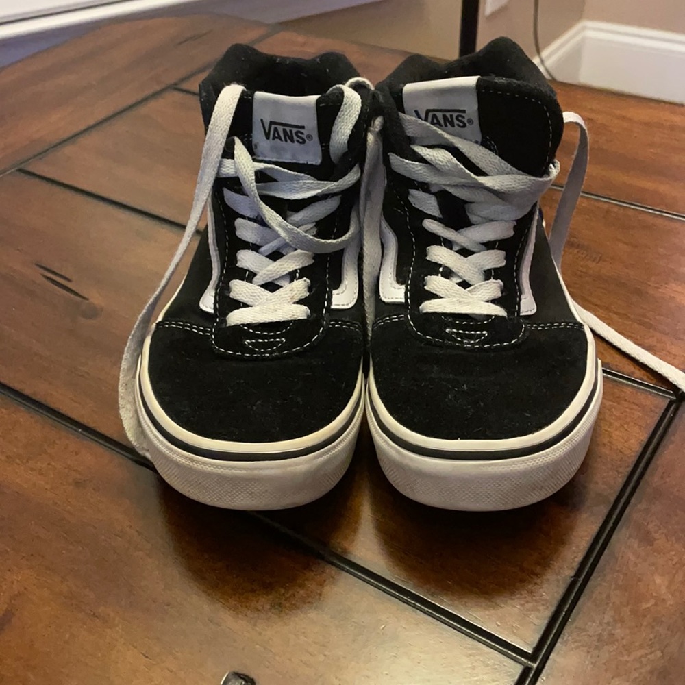 VANS “Off the Wall” size 3